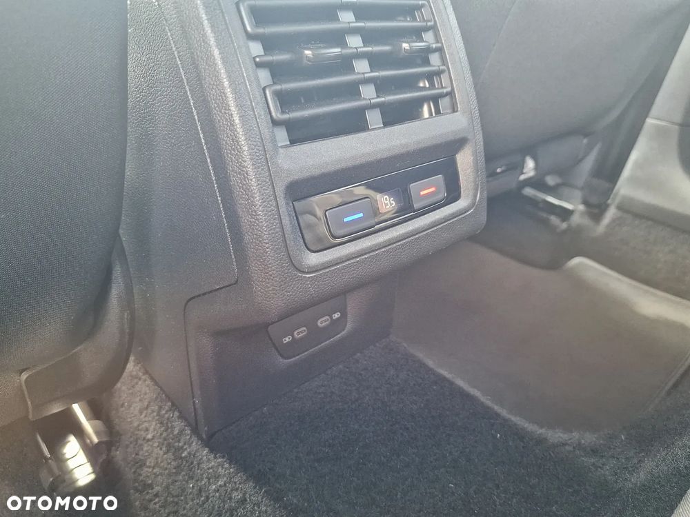 Volkswagen Golf 1.4 TSI Plug-In-Hybrid GTE - 11