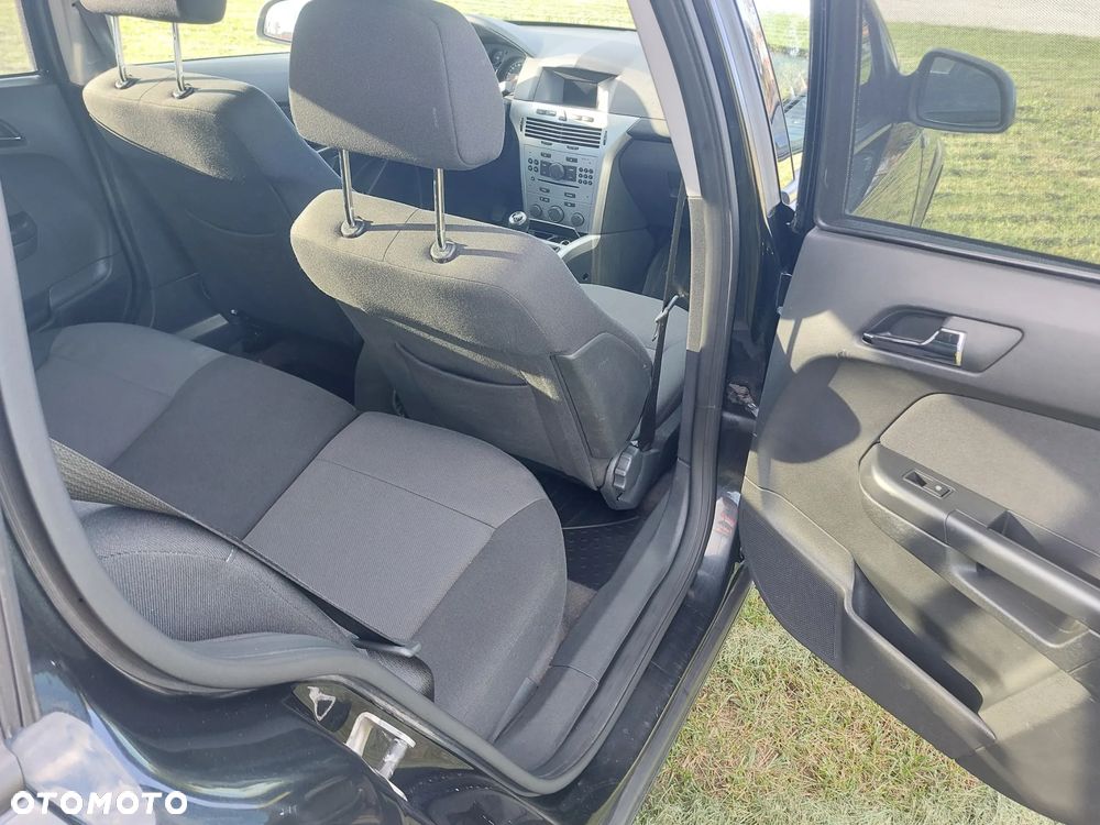 Opel Astra 1.6 ECOFLEX Start/Stop Fun - 19