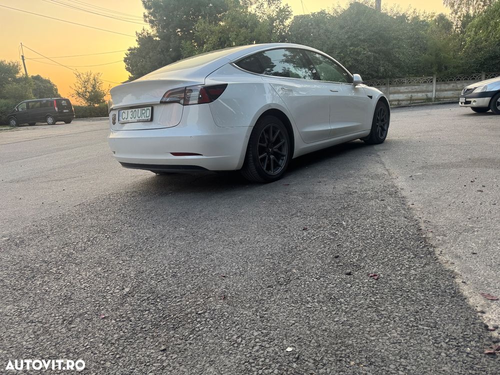 Tesla Model 3 Standard - 5