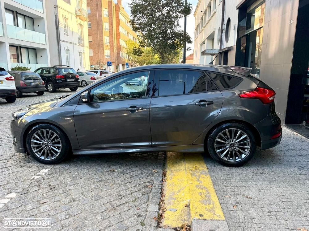 Ford Focus 1.5 TDCi EcoBlue ST-Line Aut. - 9