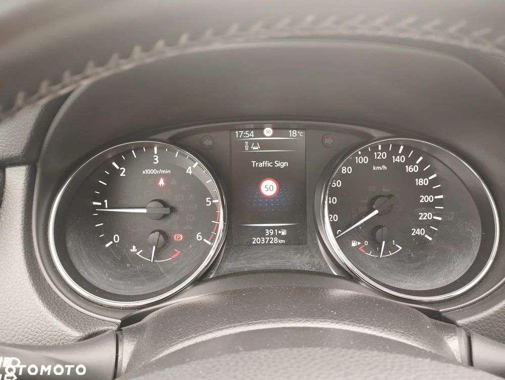 Nissan Qashqai 1.5 dCi TEKNA+ - 26