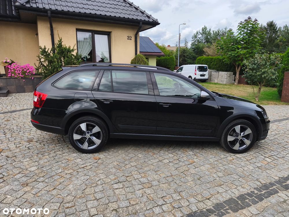 Skoda Octavia 2.0 TDI 4x4 DSG Scout - 13