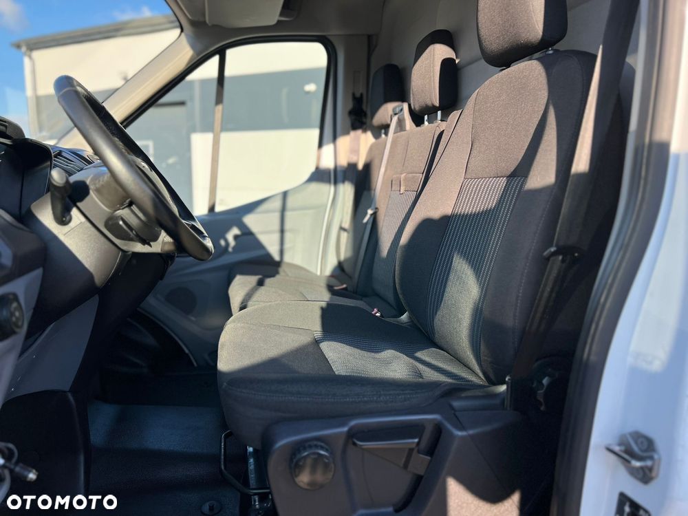 Ford Transit - 12