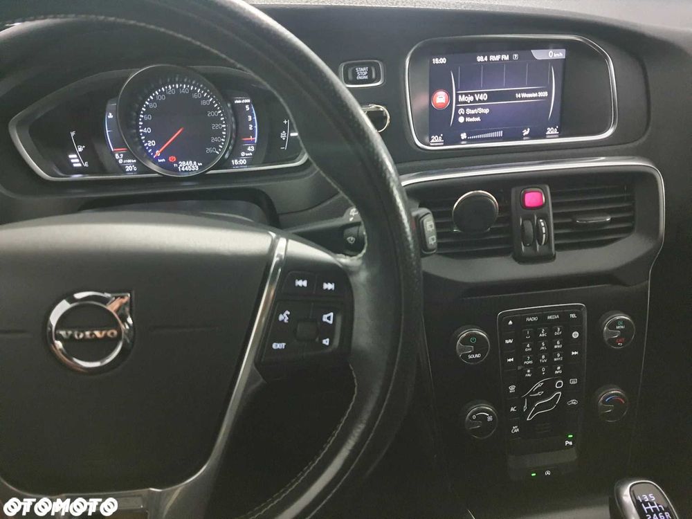 Volvo V40 - 8