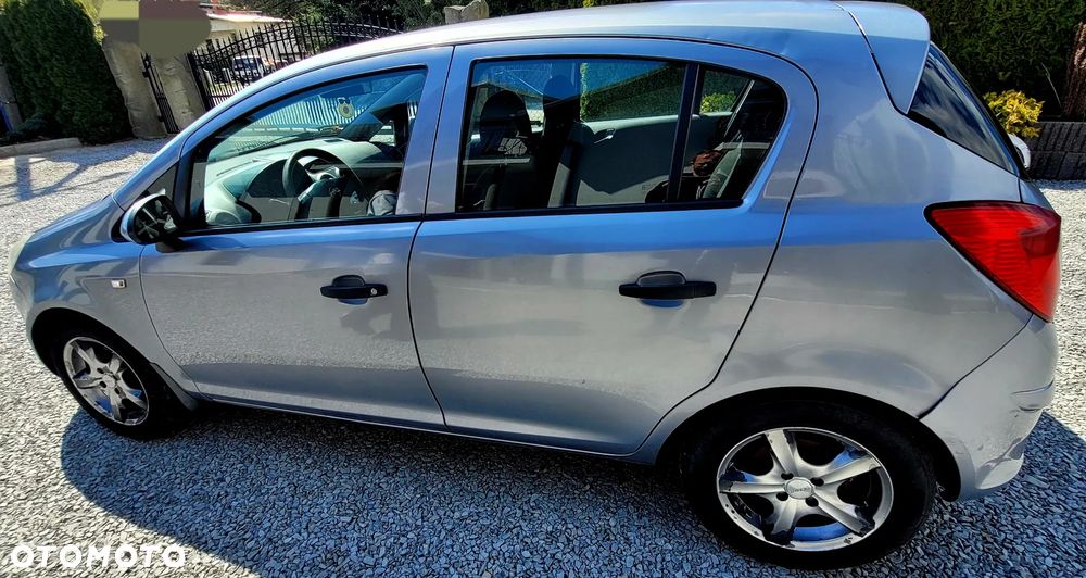 Opel Corsa - 4