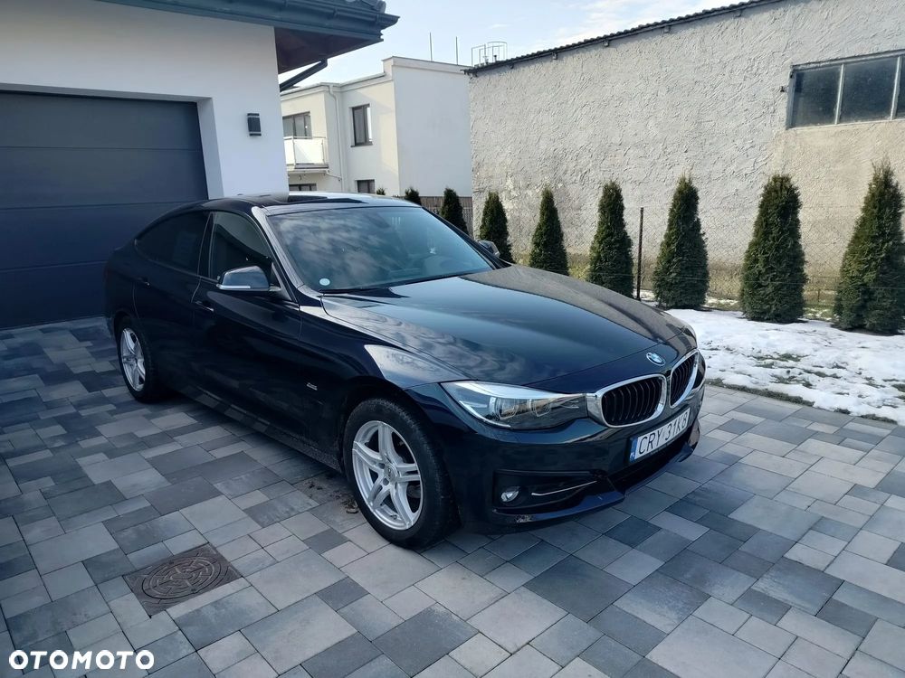 BMW Seria 3 318d Sport Line - 35