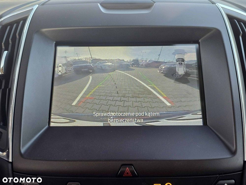 Ford S-Max - 13