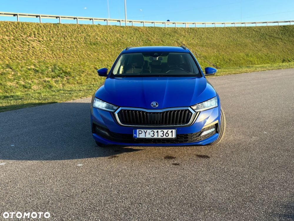 Skoda Octavia 2023 photo 4