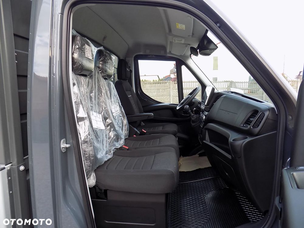 Iveco DAILY; 50C/18-POWER,12-PALET,PRZEBIEG; 17 TYŚ KM! - 28