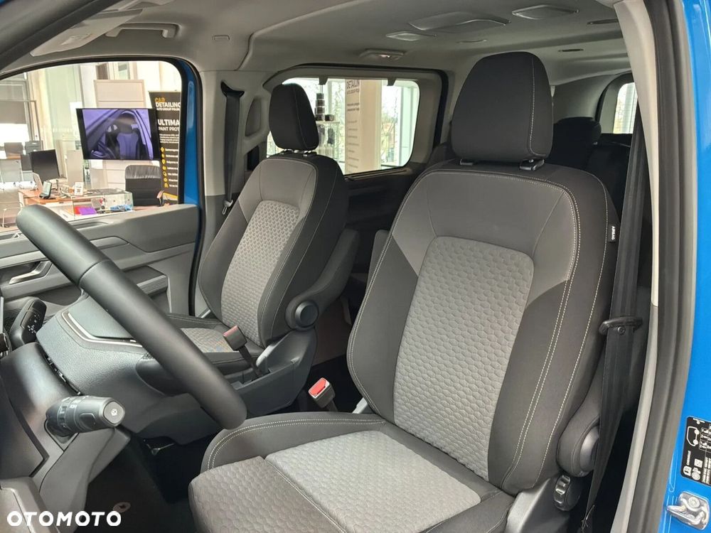 Volkswagen Caravelle - 12