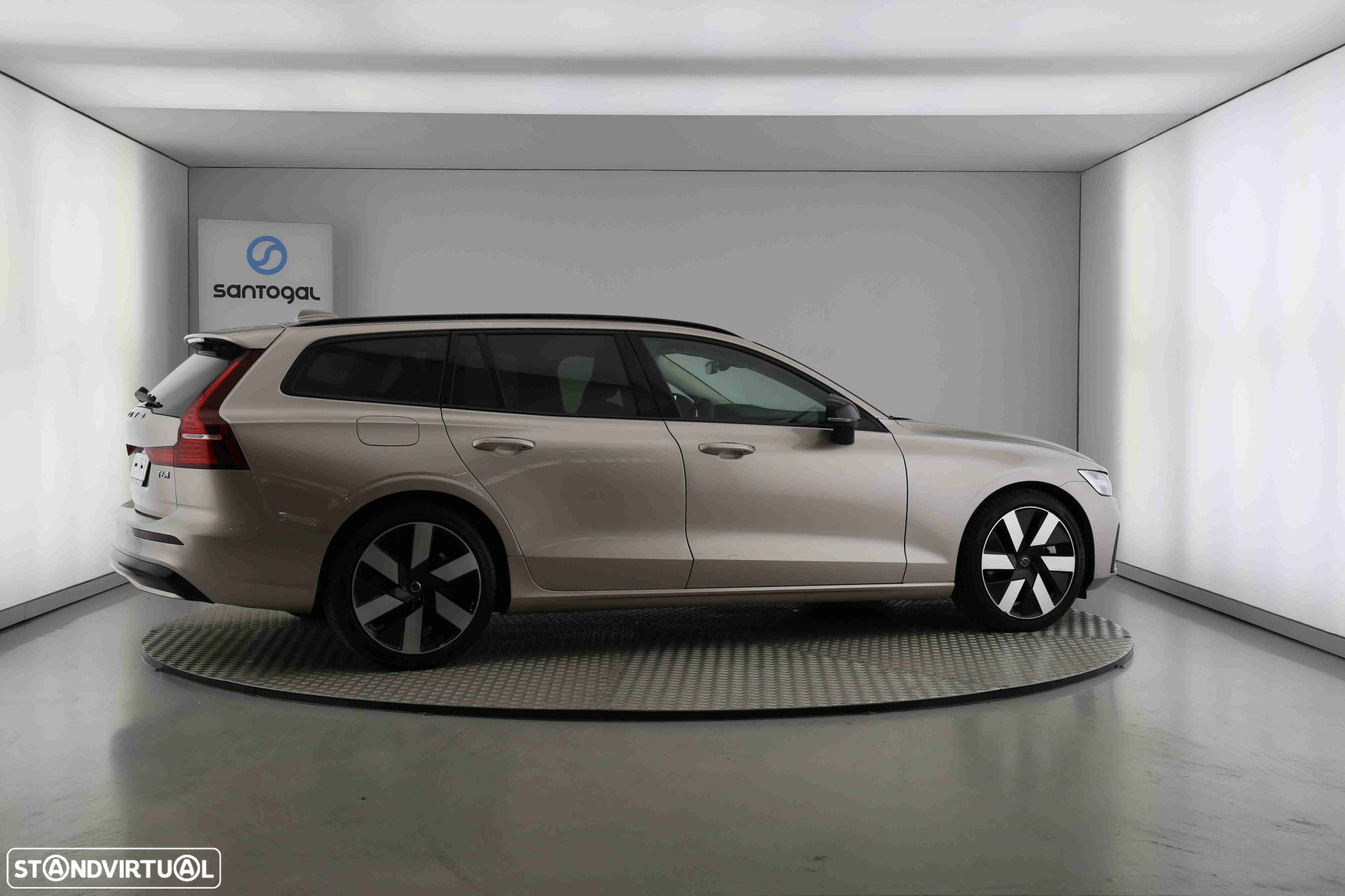 Volvo V60 2.0 T6 AWD TE Plus Dark - 3