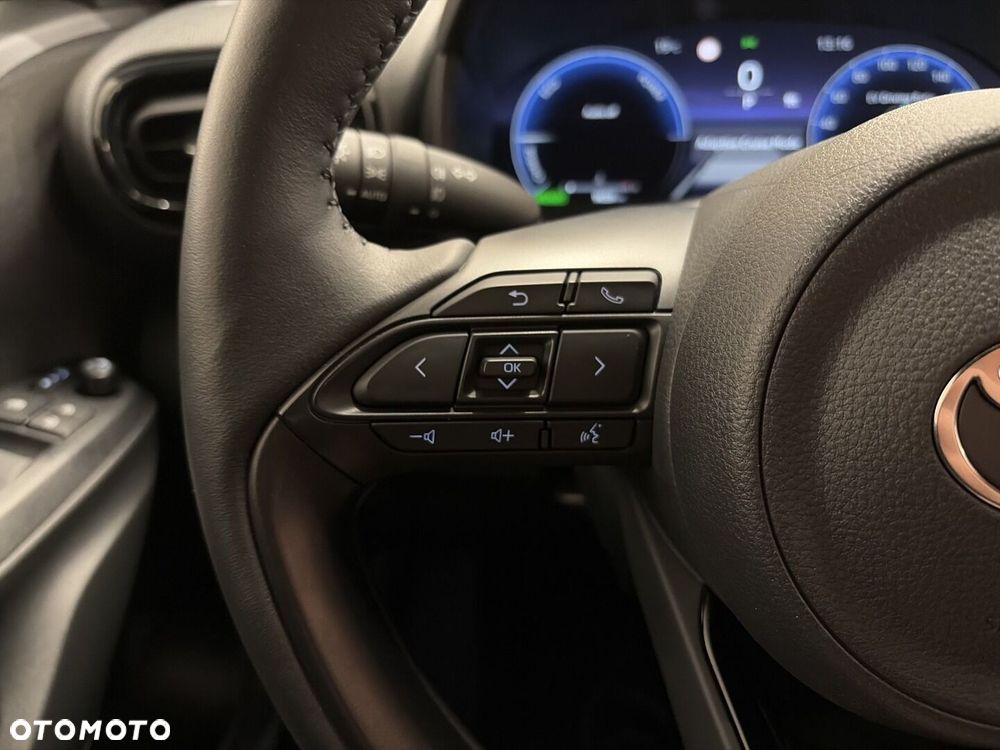 Toyota Yaris Cross Hybrid 1.5 Executive - 14