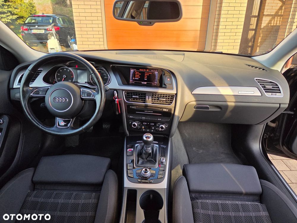 Audi A4 Avant 2.0 TFSI quattro S line Sportpaket - 12