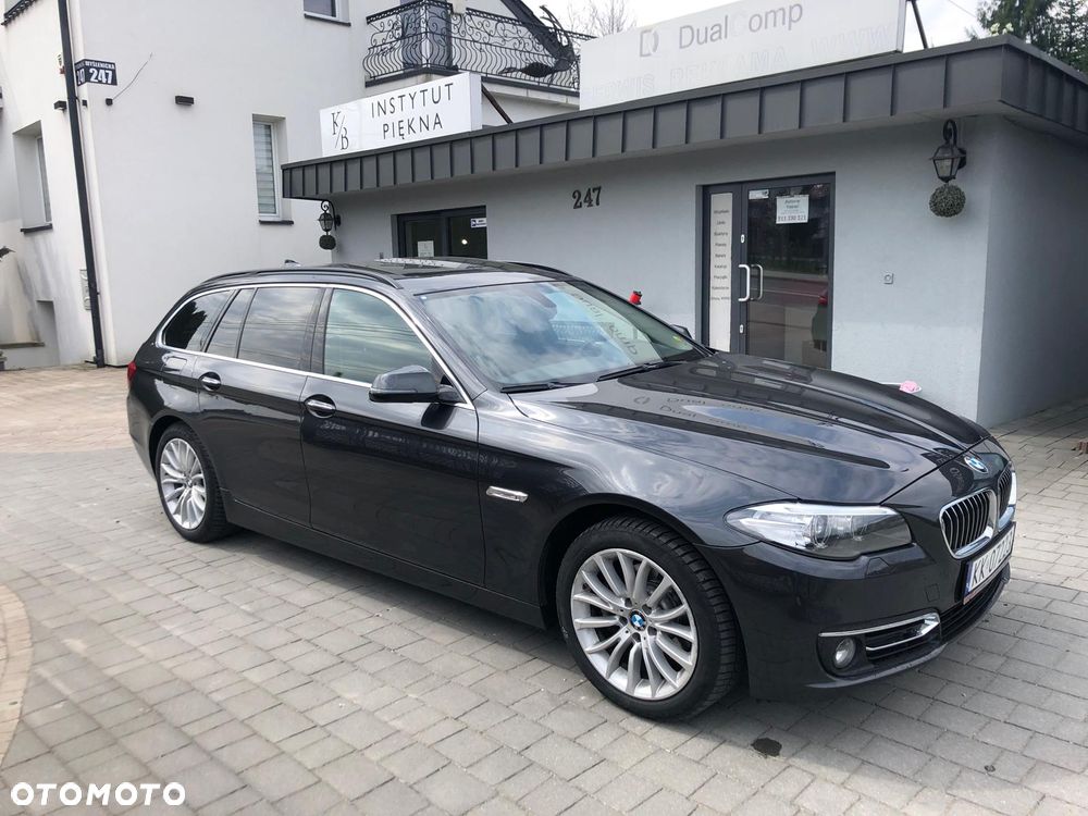 BMW Seria 5 520d xDrive - 14