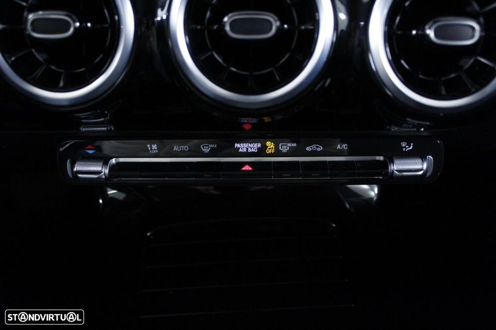 Mercedes-Benz A 200 d - 31