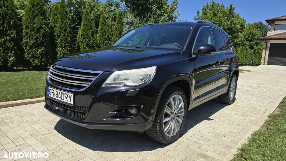 Volkswagen Tiguan - 2