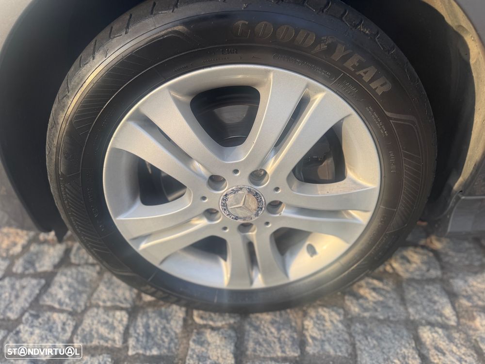 Mercedes-Benz B 180 CDi - 27