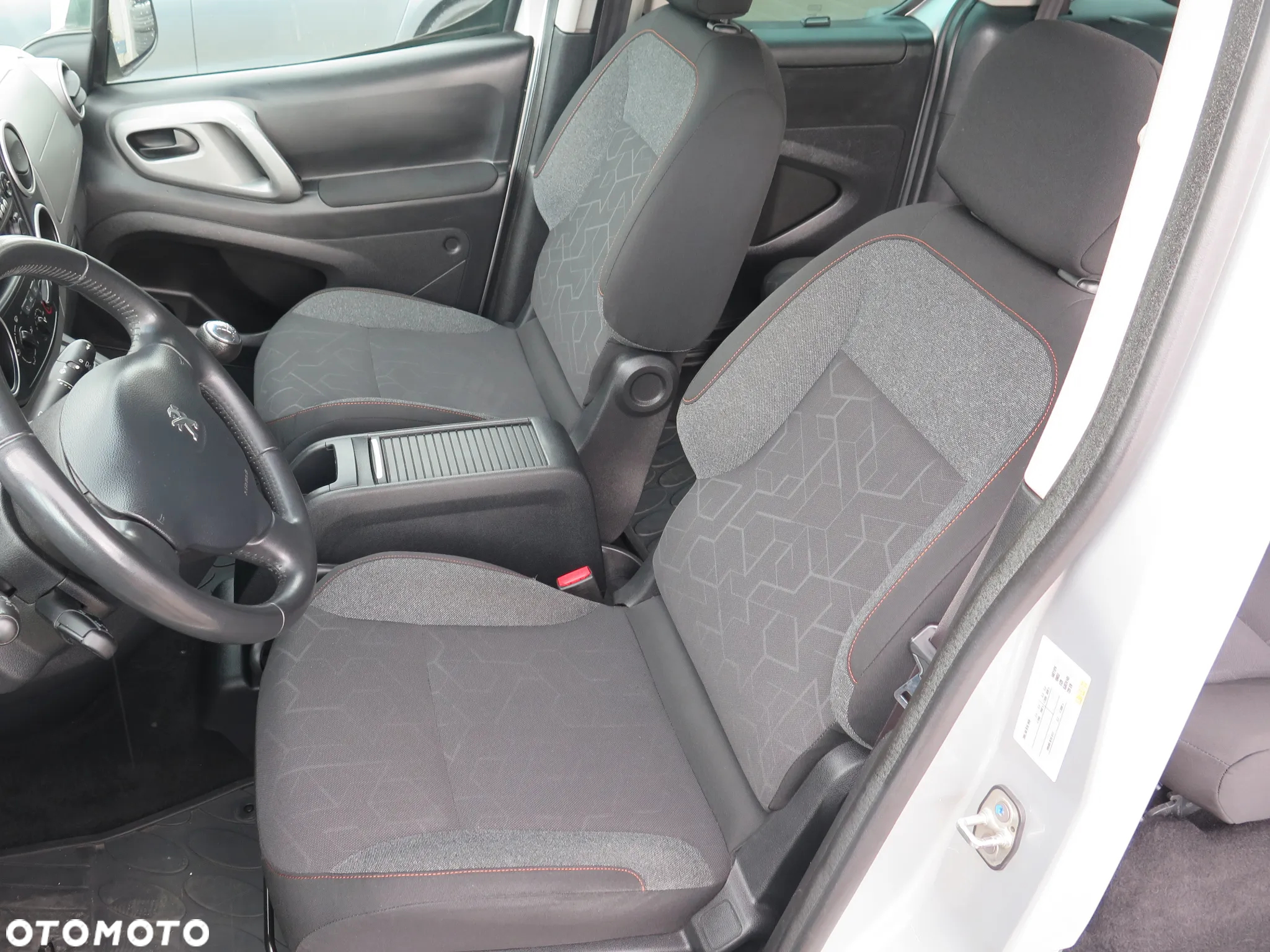 Peugeot Partner 1.6 BlueHDi Active - 15