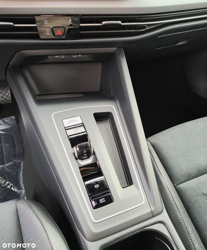 Volkswagen Golf - 16