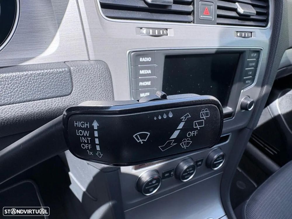 VW Golf 1.0 TSI Trendline - 41