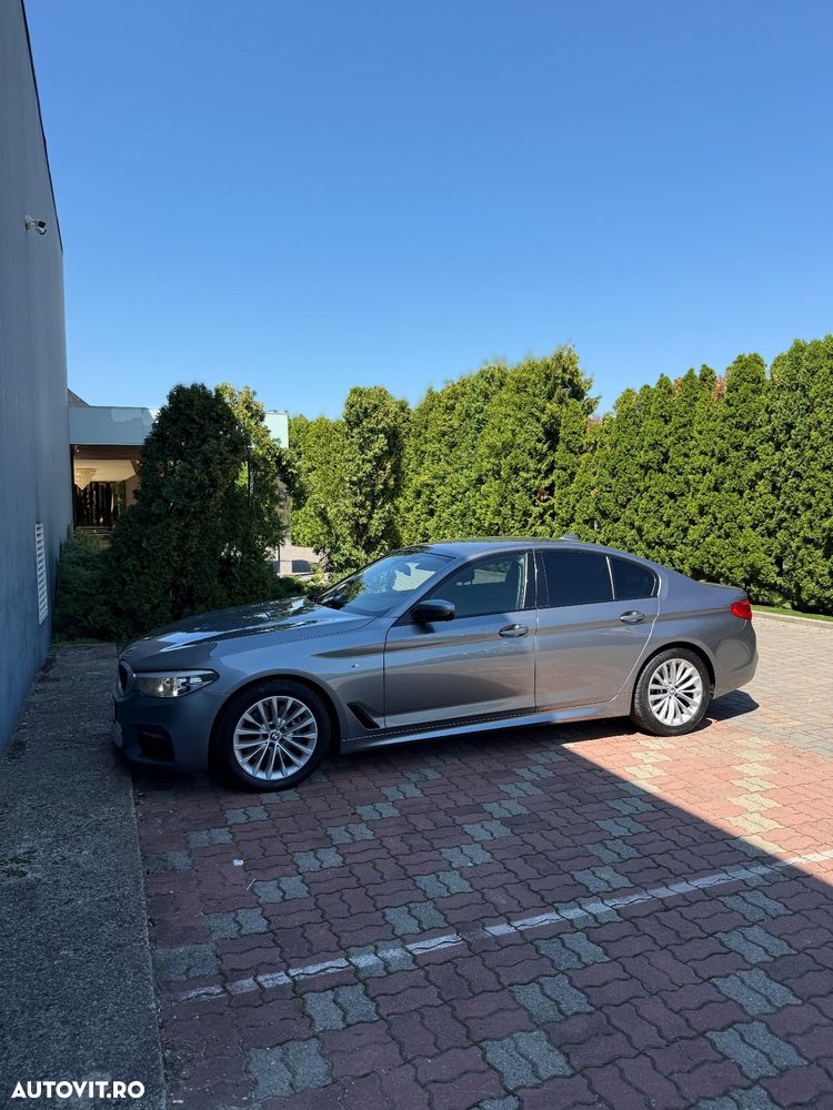 BMW Seria 5 530d xDrive AT - 7