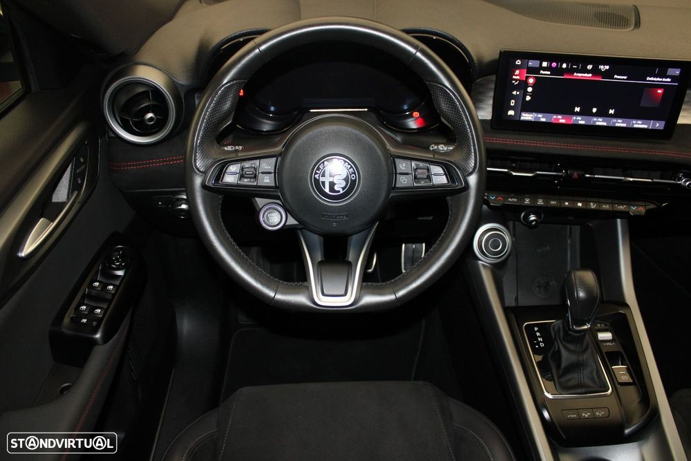 Alfa Romeo Tonale 1.3 Plug-In Hybrid Veloce e-AWD - 10