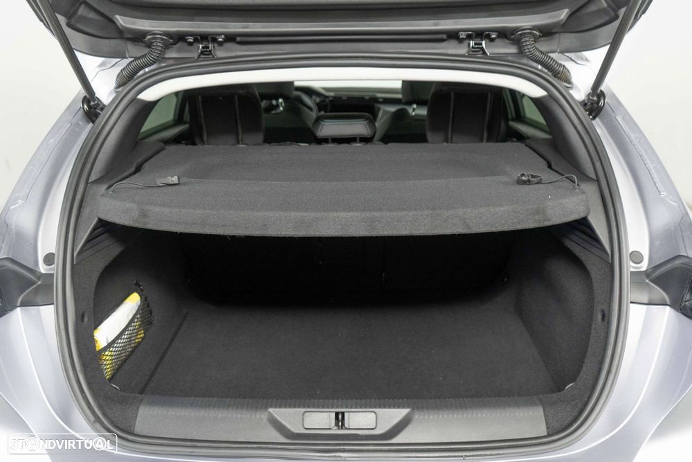 Peugeot 308 1.2 PureTech Allure EAT8 - 11