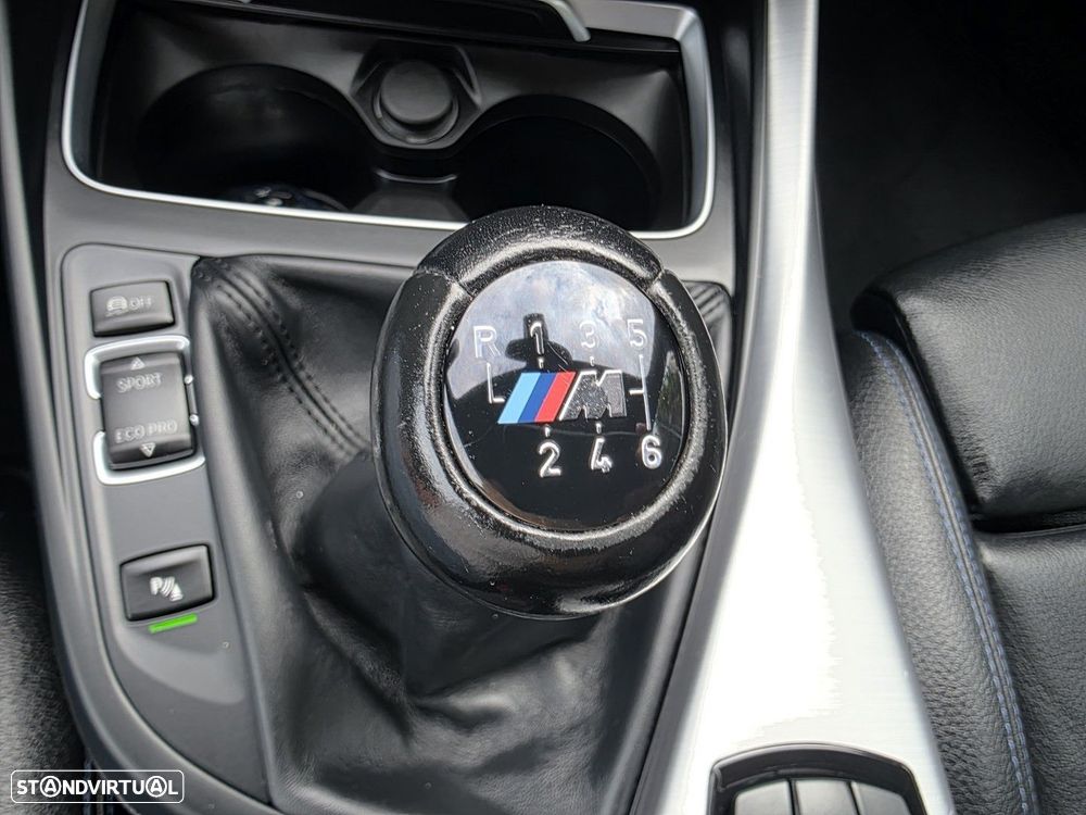 BMW 116 d Pack M Shadow - 23