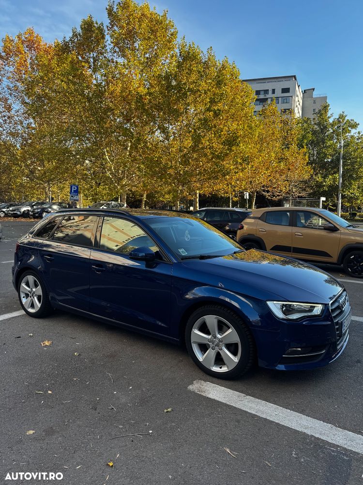 Audi A3 2.0 TDI Sportback (clean diesel) S tronic Attraction - 2