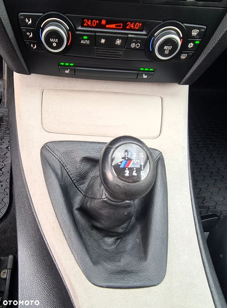 BMW Seria 3 318d - 28