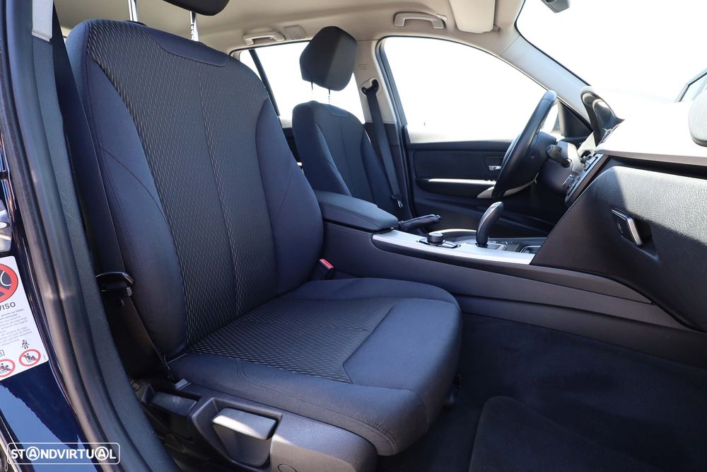 BMW 320 d ED Line Luxury Auto - 16