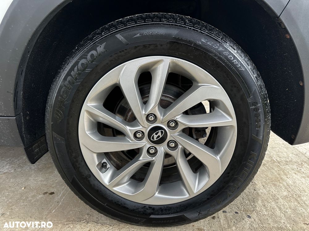 Hyundai Tucson 2.0 CRDI 4WD Intro Edition - 10