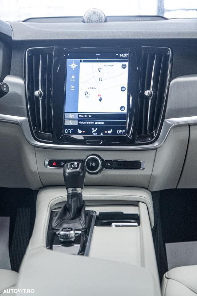 Volvo V90 D3 Geartronic Momentum Pro - 5