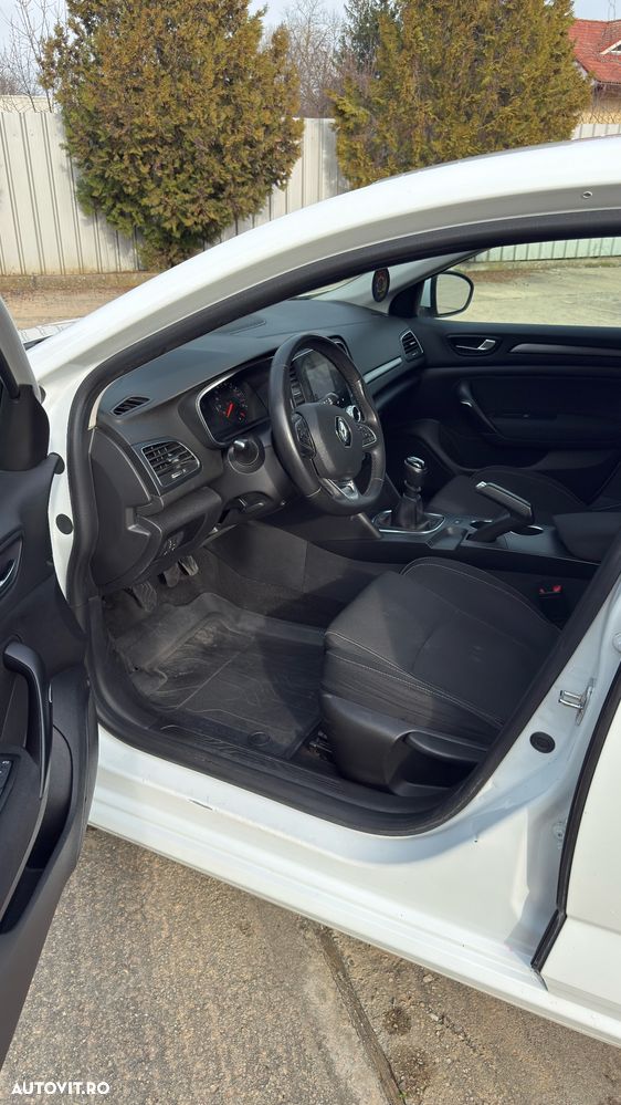 Renault Megane BLUE dCi Limited - 8