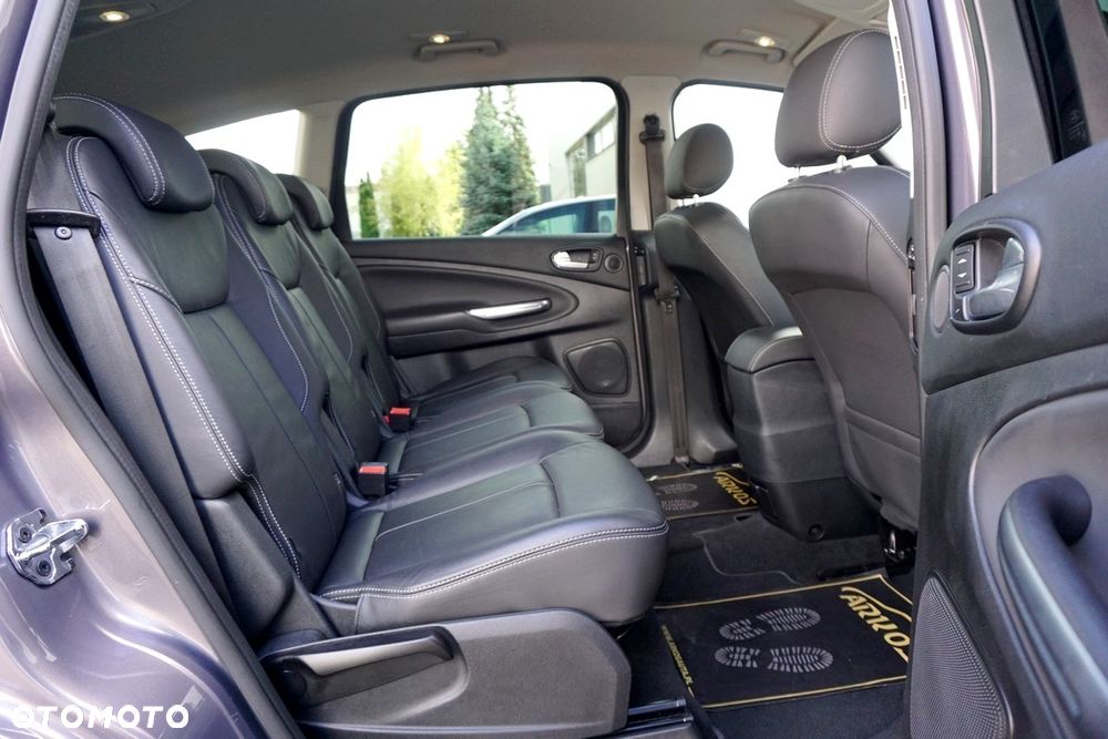 Ford S-Max 2.0 TDCi DPF Titanium - 36