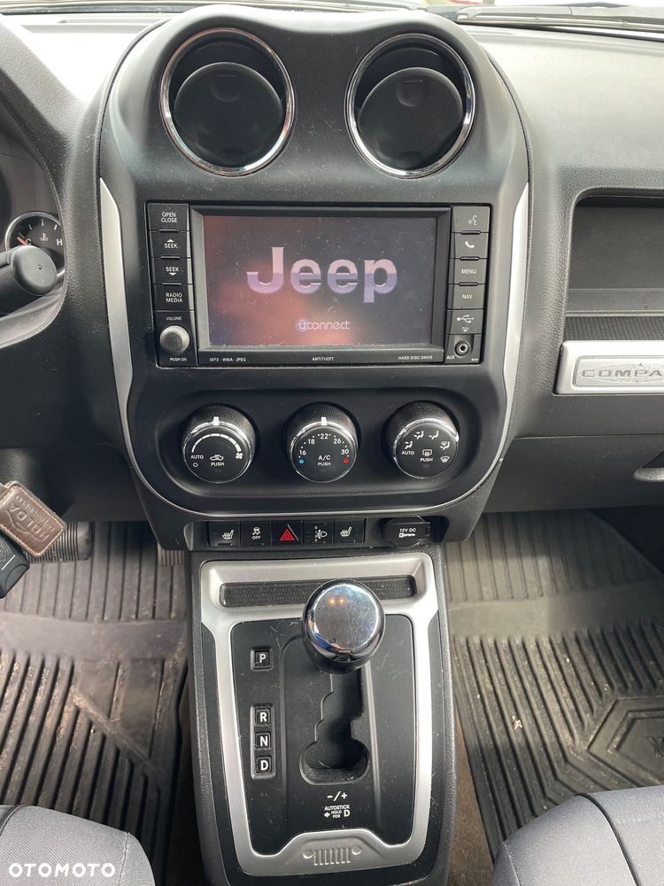 Jeep Compass 2.0 4x2 Limited - 9
