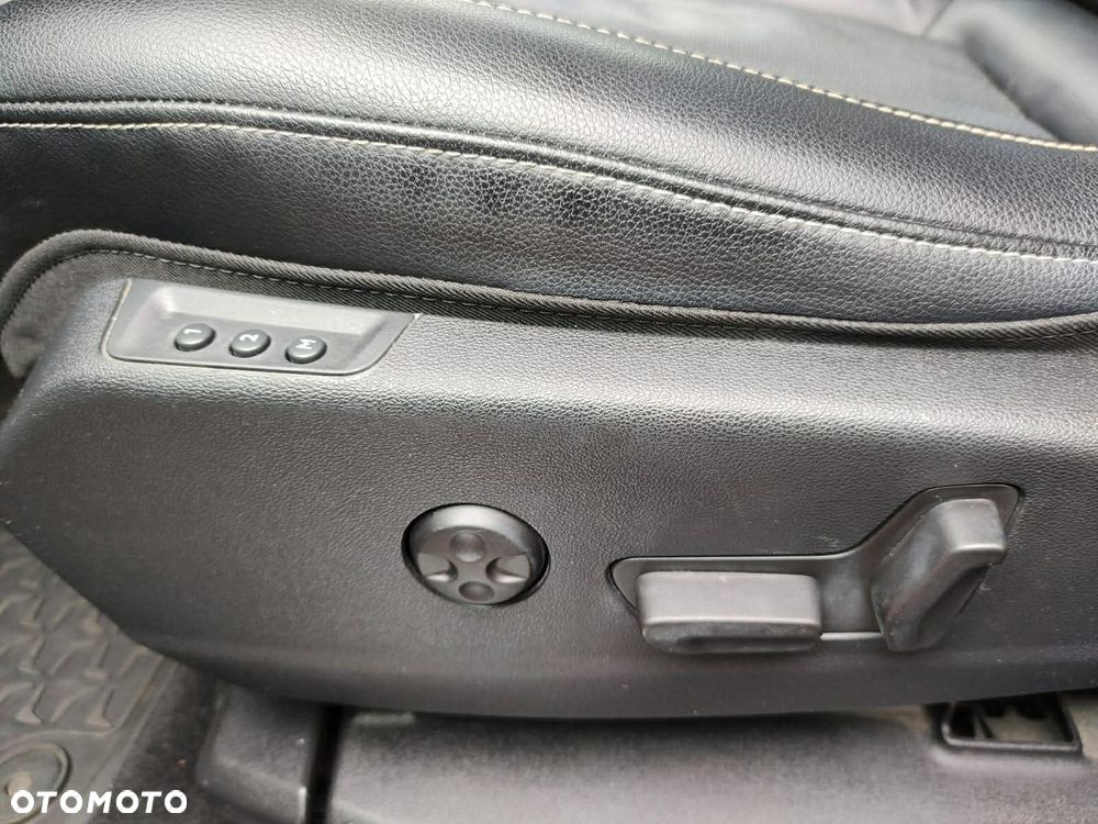 Opel Grandland X 1.6 T Ultimate S&S - 17