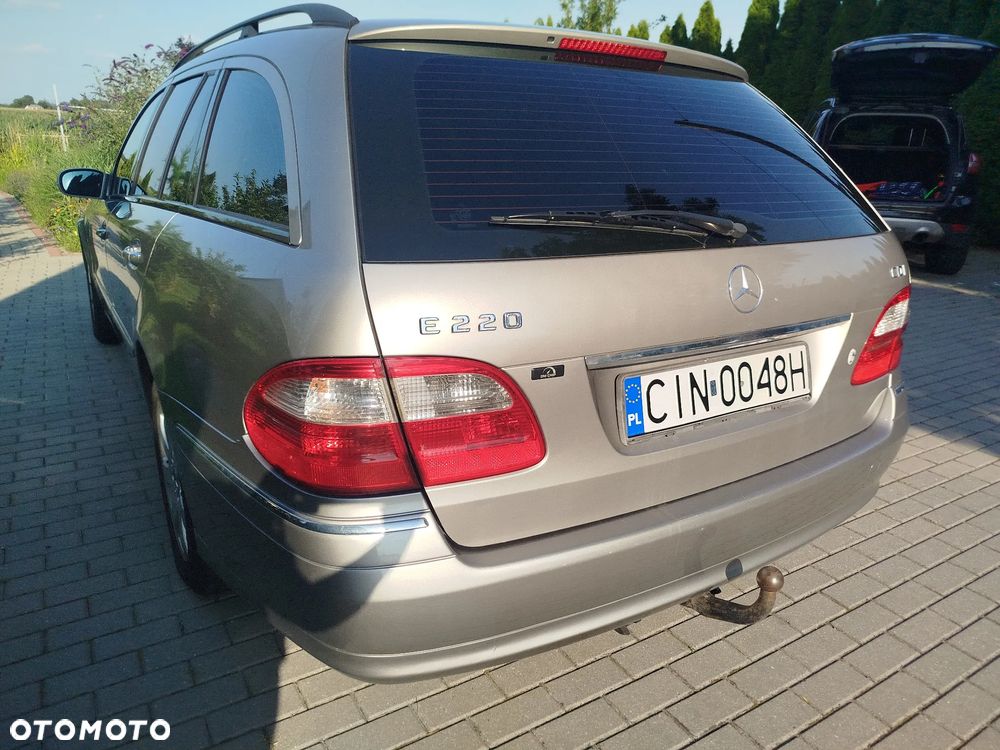Mercedes-Benz Klasa E 220 CDI T Elegance - 8