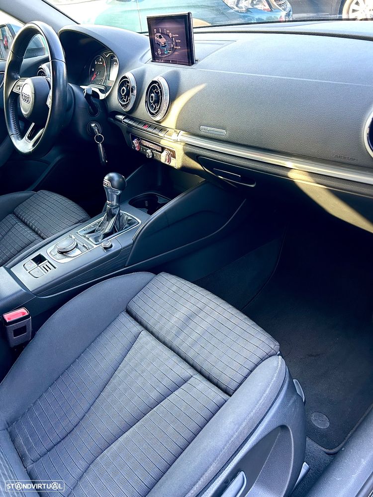 Audi A3 Sportback 1.6 TDI S-line S tronic - 20