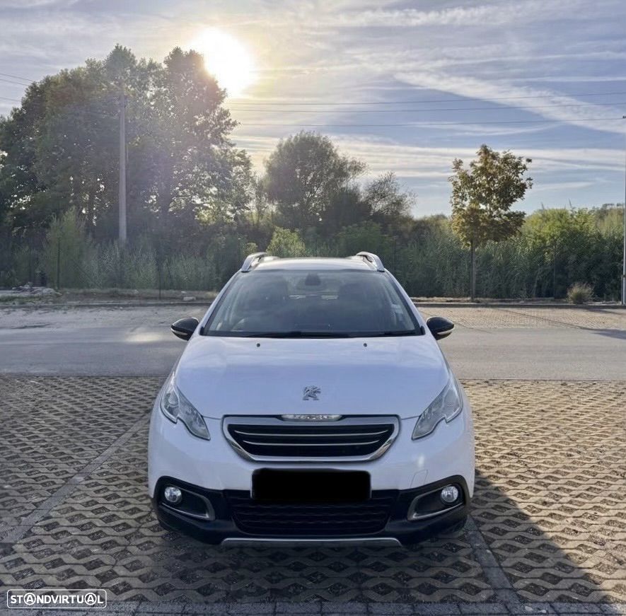 Peugeot 2008 PureTech 130 GPF Black Edition - 5