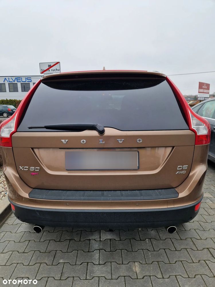 Volvo XC 60 D5 AWD Summum - 2