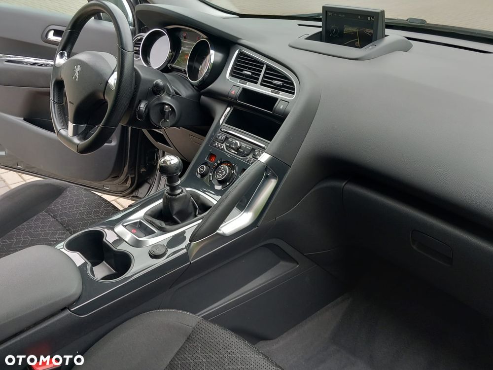Peugeot 3008 1.6 BlueHDi Style S&S - 13