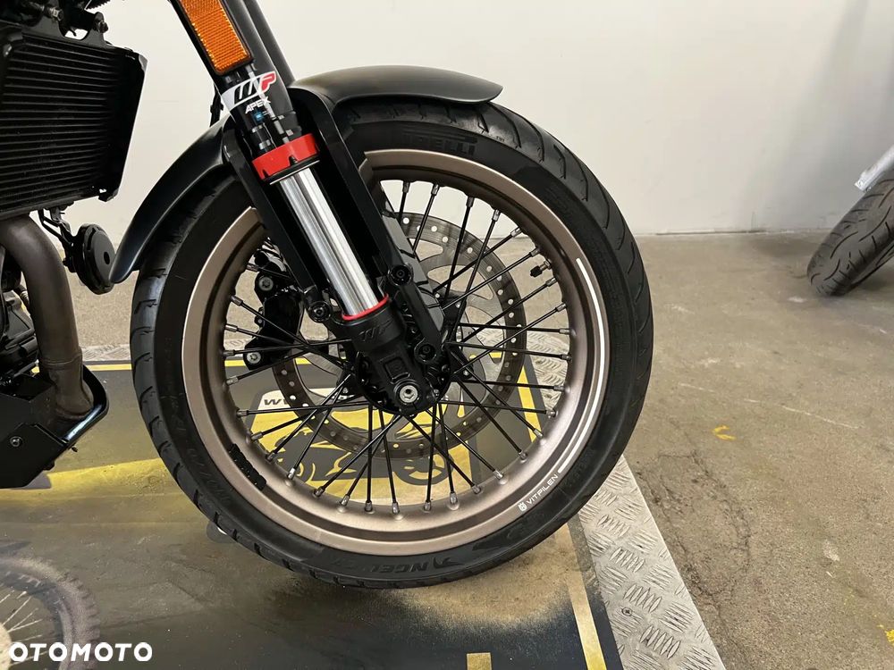 Husqvarna Vitpilen - 11