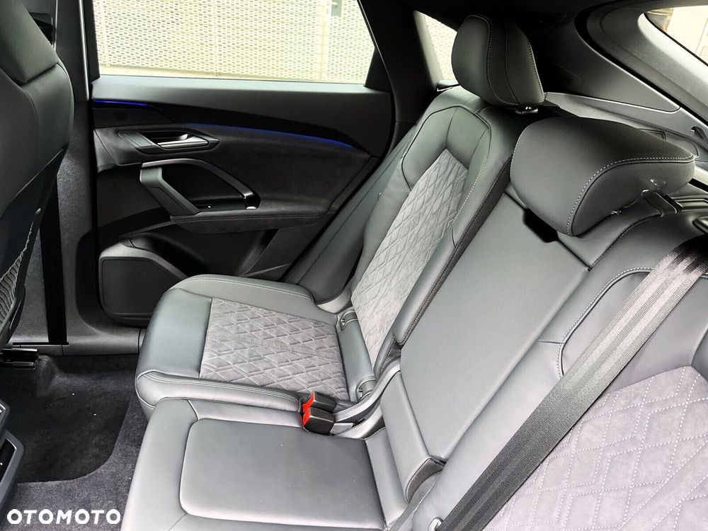 Audi Q5 Sportback - 27