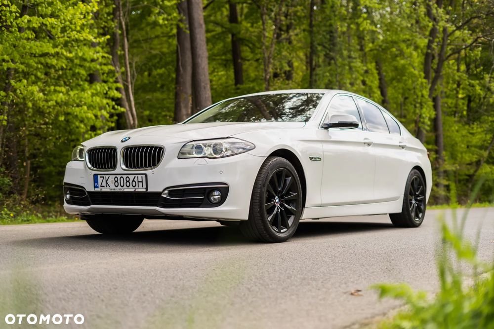 BMW Seria 5 520d xDrive Luxury Line - 11