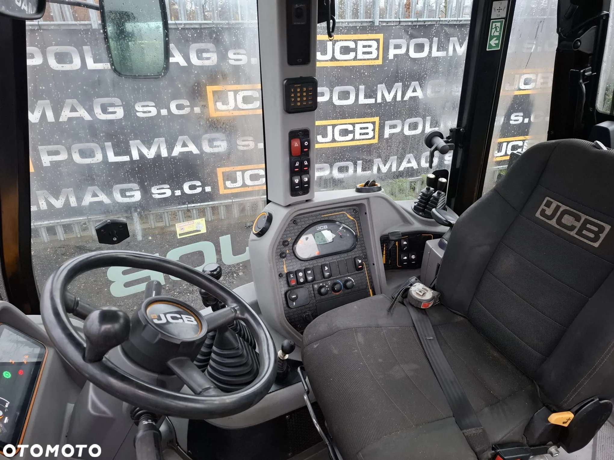 JCB 3CX - 12
