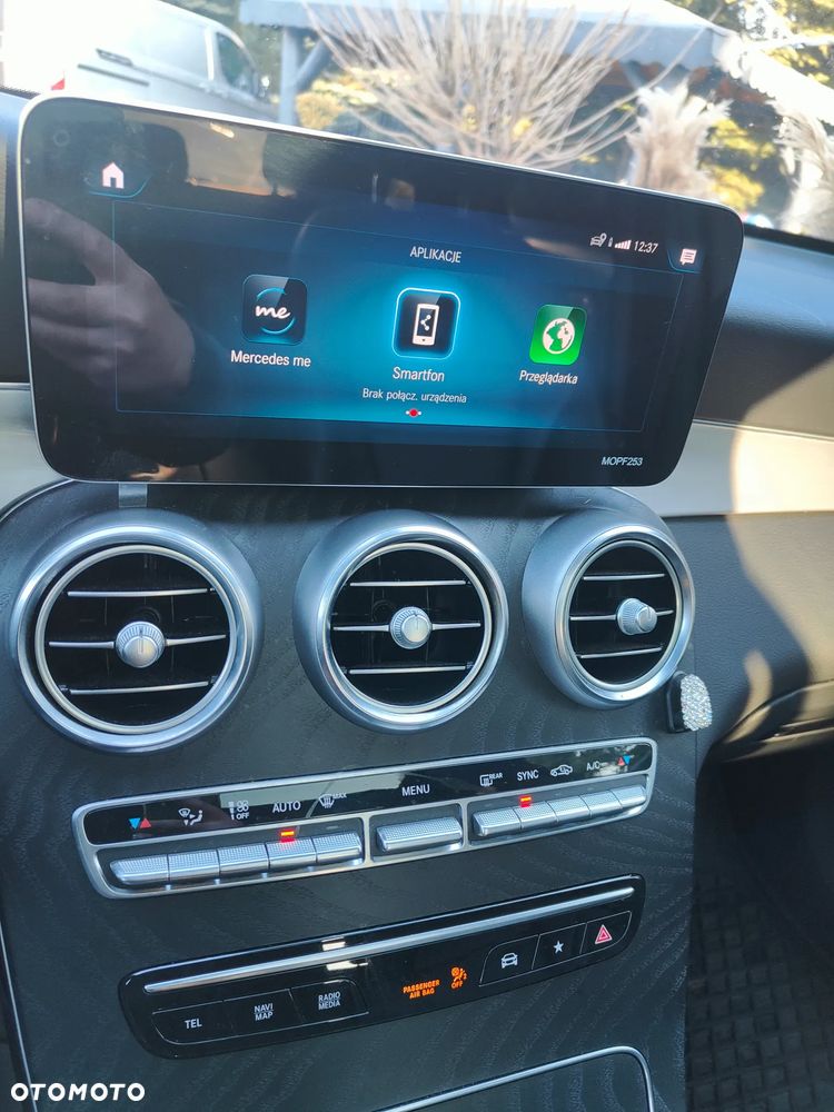 Mercedes-Benz GLC 300 4Matic 9G-TRONIC AMG Line - 24