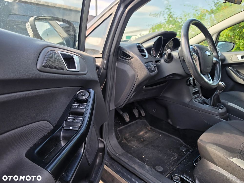 Ford Fiesta - 6