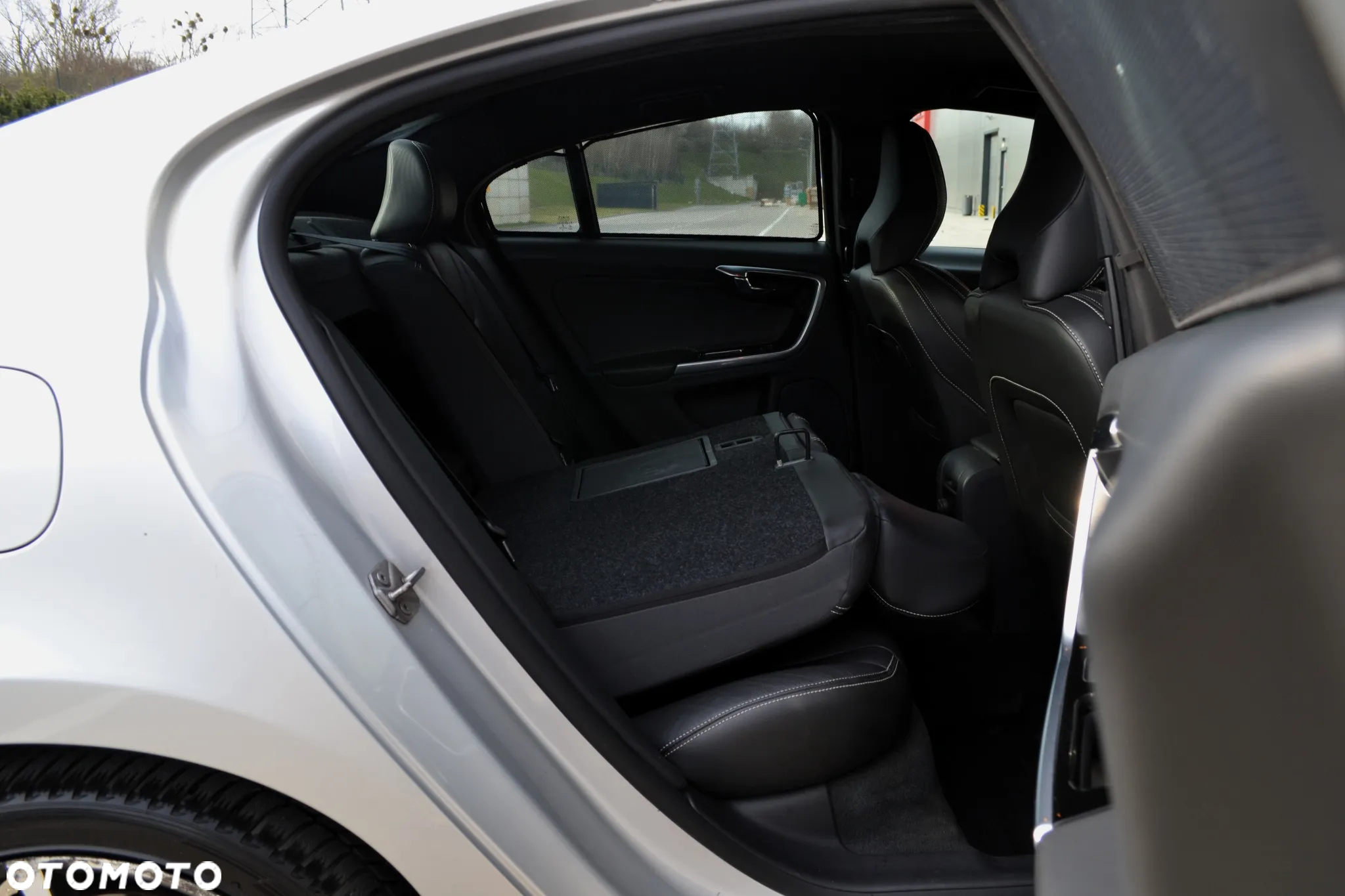 Volvo S60 D3 Drive-E Summum - 13