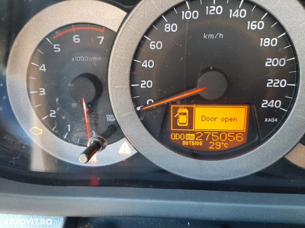 Toyota RAV4 - 2